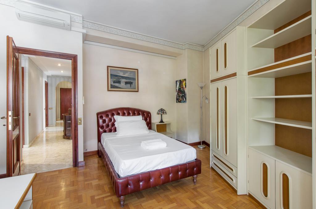 Апартаменты Luxury Macrobio Flat Рим Экстерьер фото